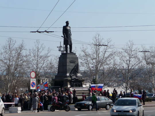 Памятник Нахимову