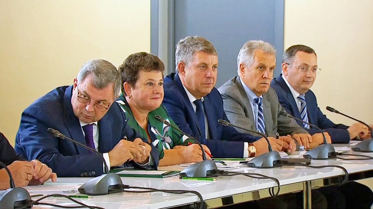 9mopkezjh50a0daghrpaz9kembomkfyv mp4 snapshot 00 48 2016 07 29 10 27 03