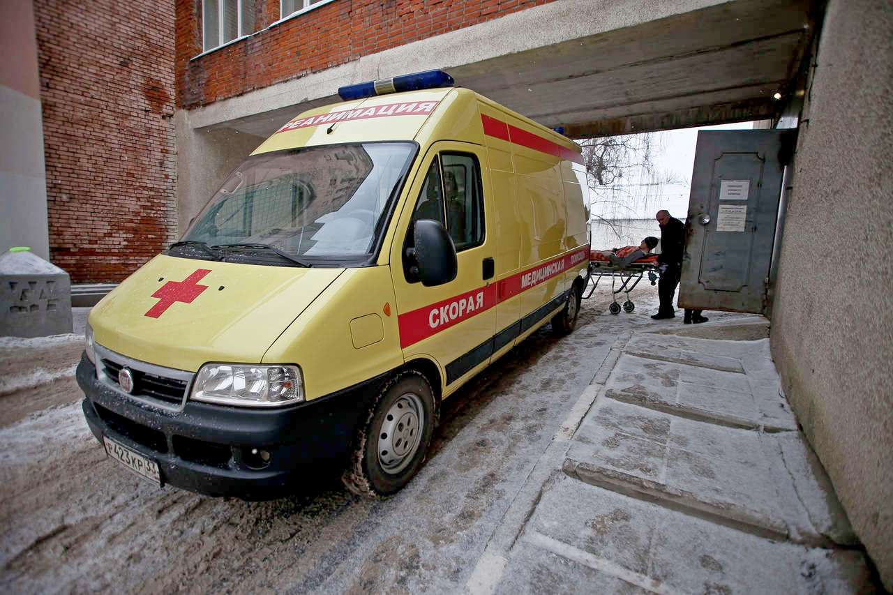 LyHxgf10N6 1487670948