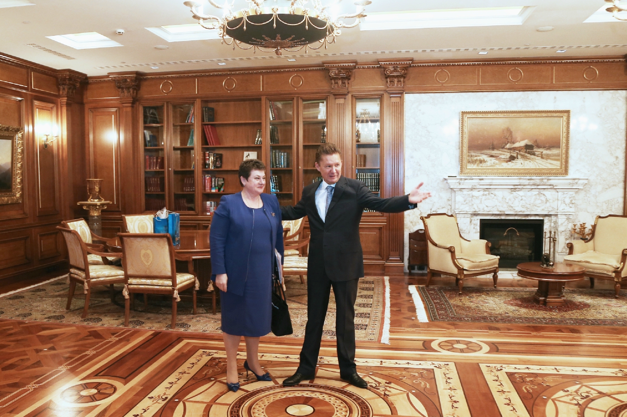 dx1m0195 jpg thumbnail0 copy