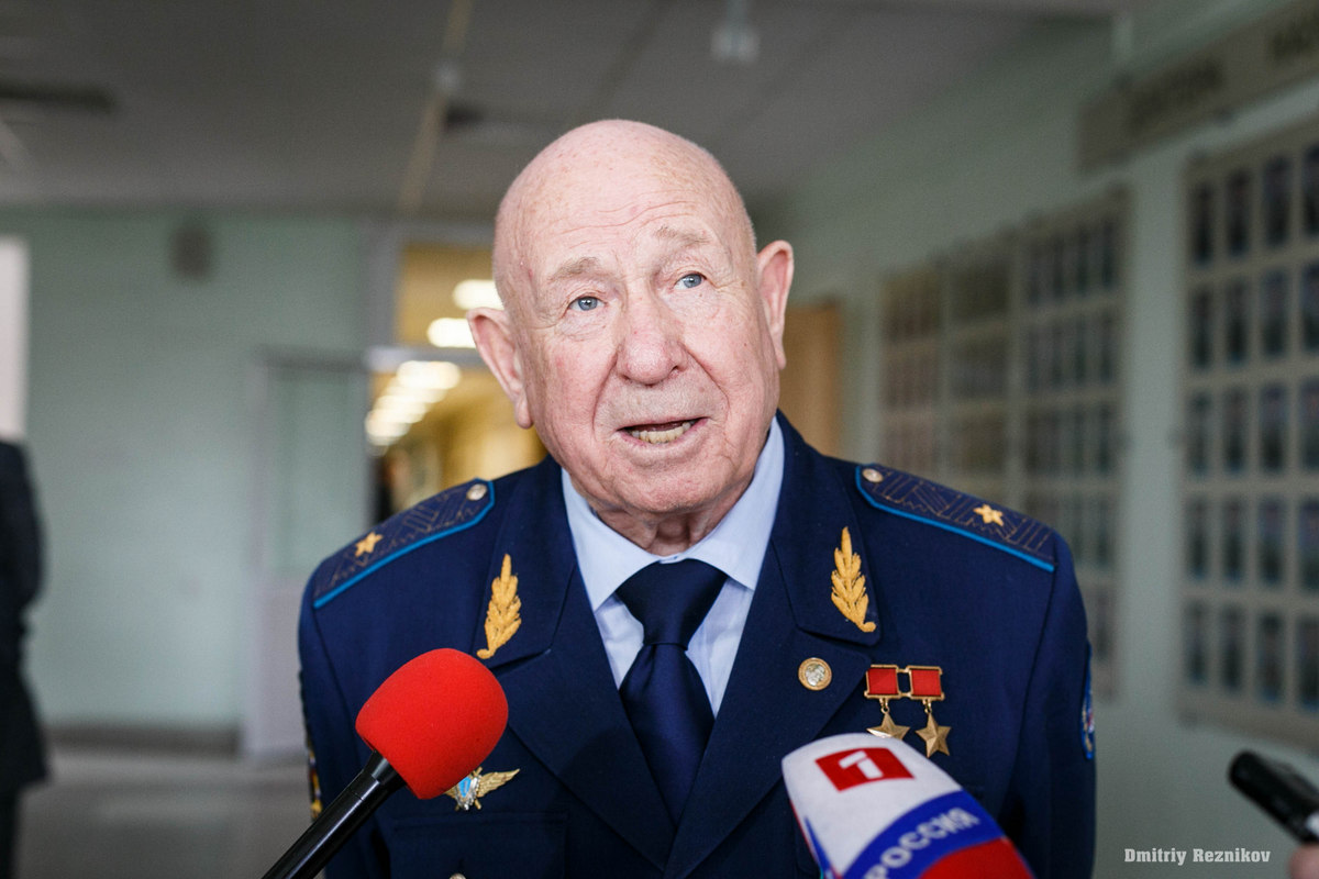 e6dijfrt98 1429107971