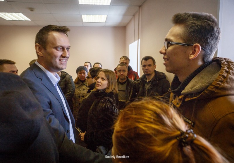 Навальный поддержит несогласных студентов в борьбе с промыванием мозгов oyprm