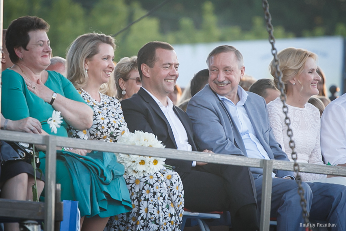 xdV6Je3E3j 1436128610