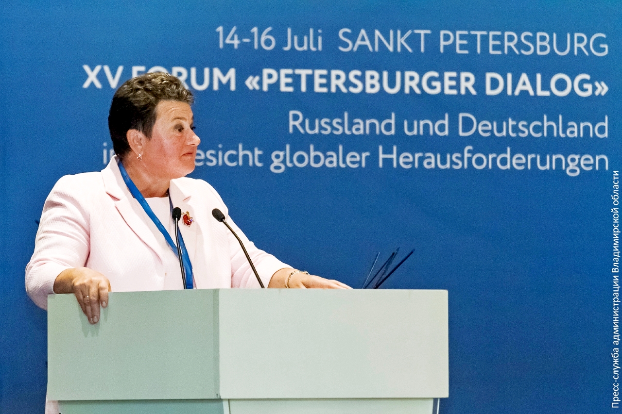 avo 1722 jpg thumbnail0