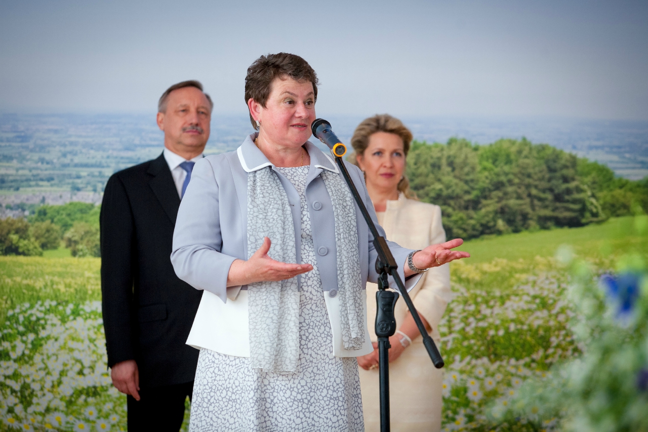 fly rus 0107 jpg thumbnail0