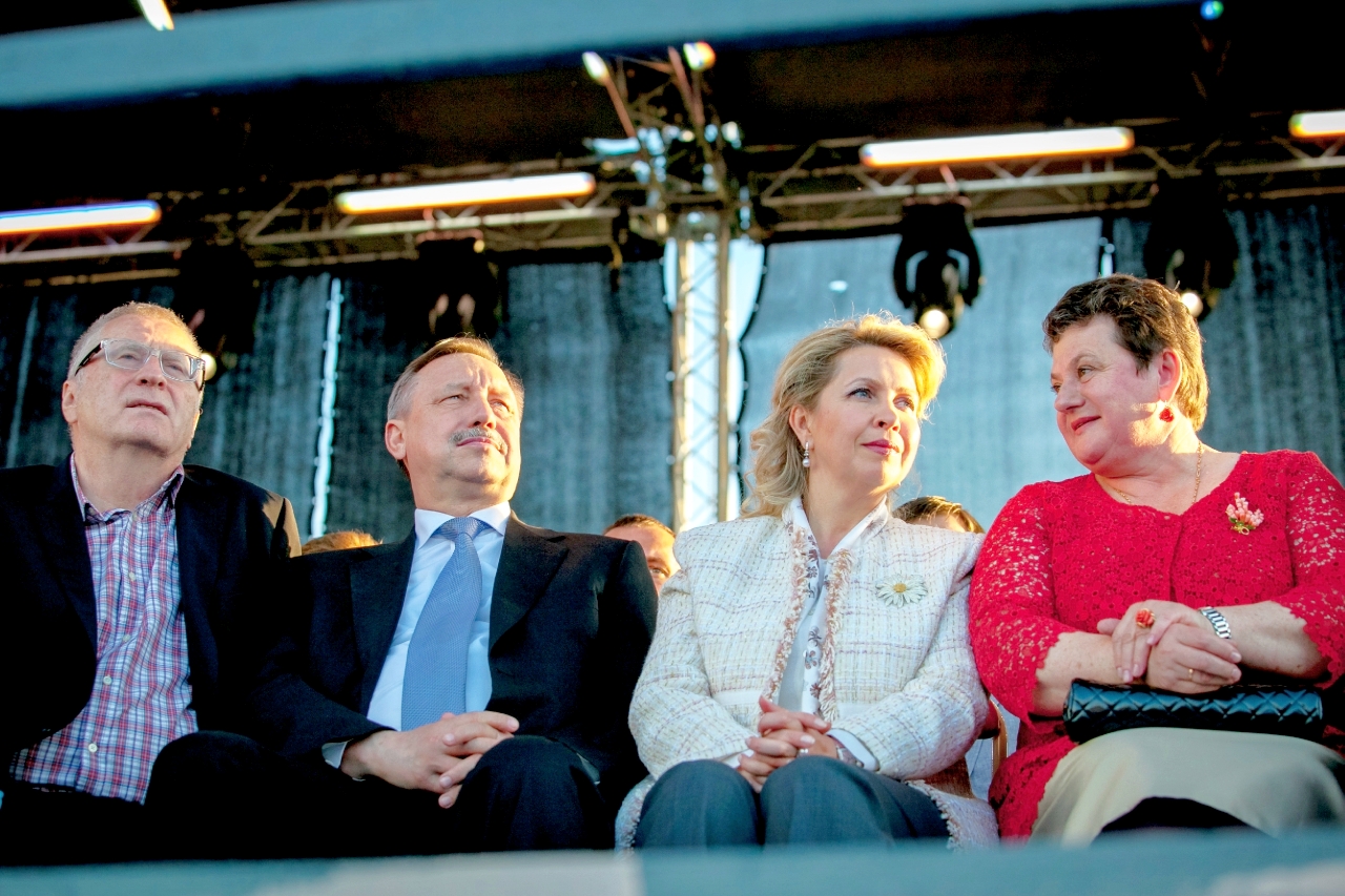 fly rus 0222 jpg thumbnail0