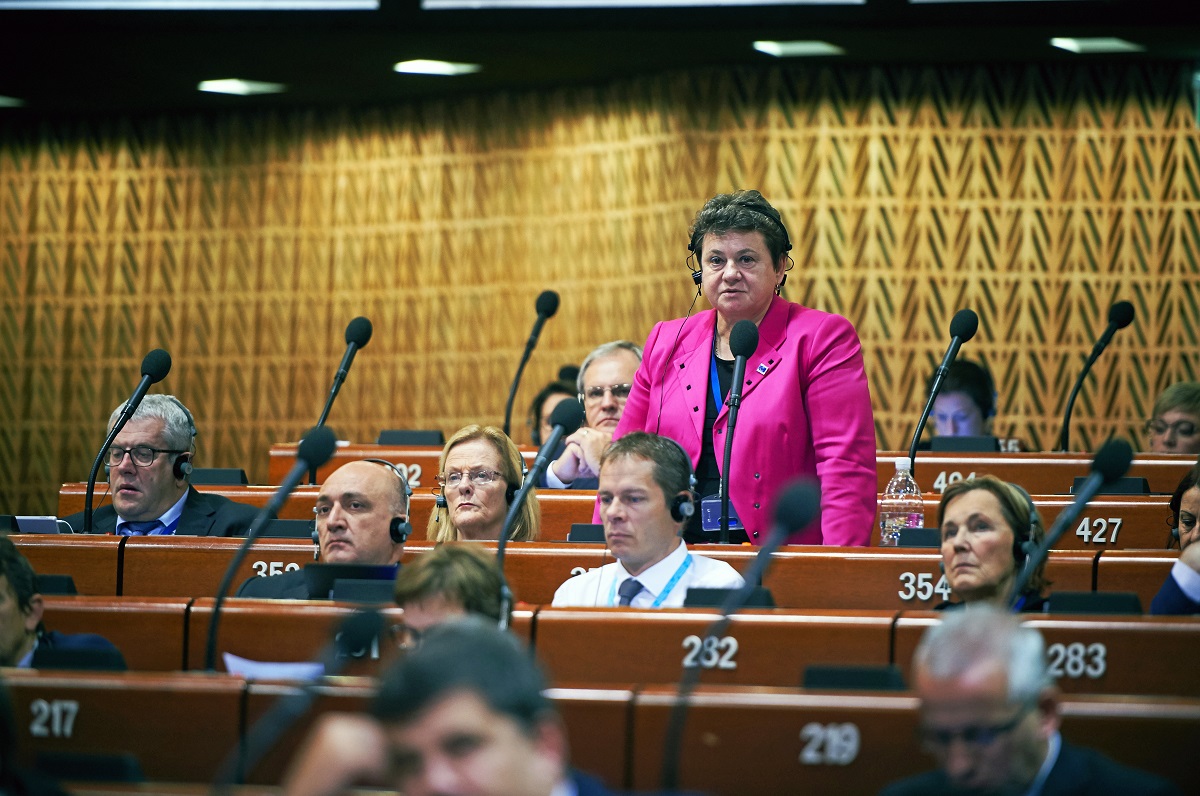 7zkfi6qi3r 1477032553