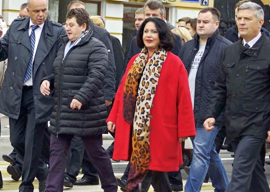 8lyrw7jtk9 1481442241