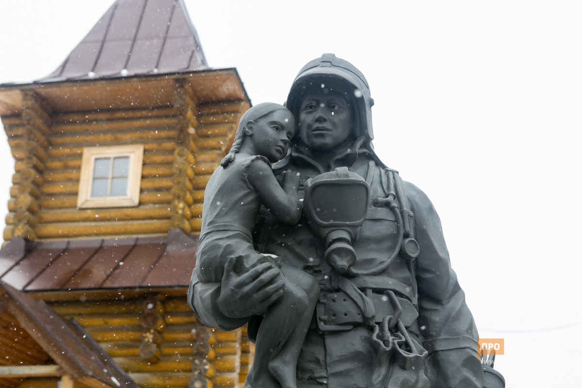 20180327 акция памяти МЧС Кемерово 18