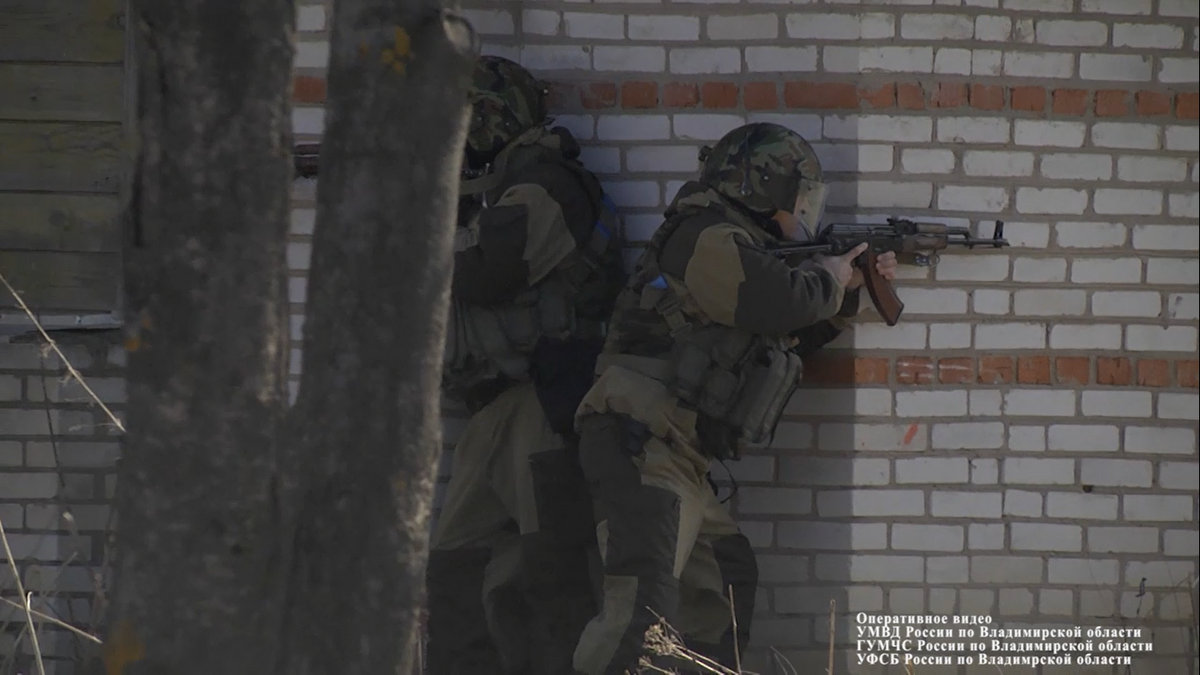 Силовики провели учения со взрывом на День огурца в Суздале Скриншот 26.04.2018 112433