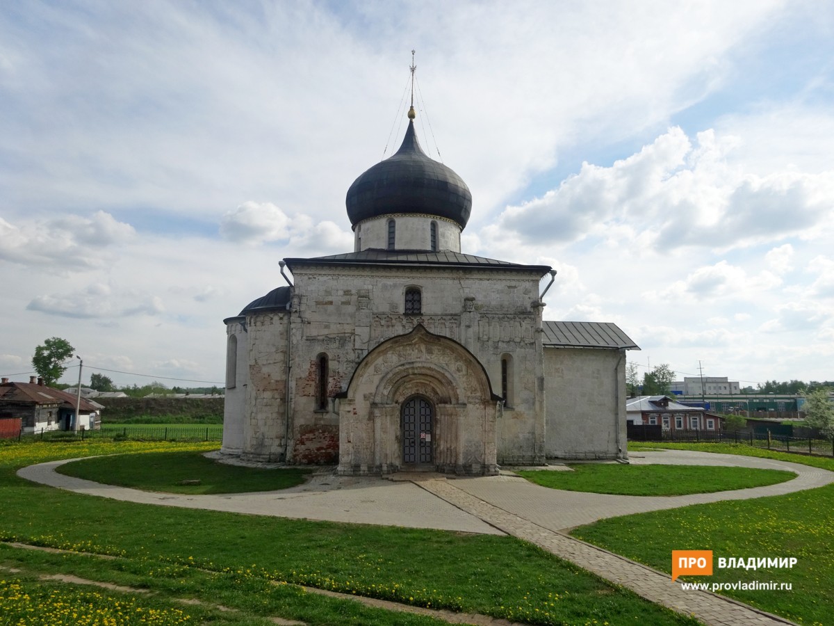 А не послать ли нам гостей, или Зачем владимирской глубинке туристы?