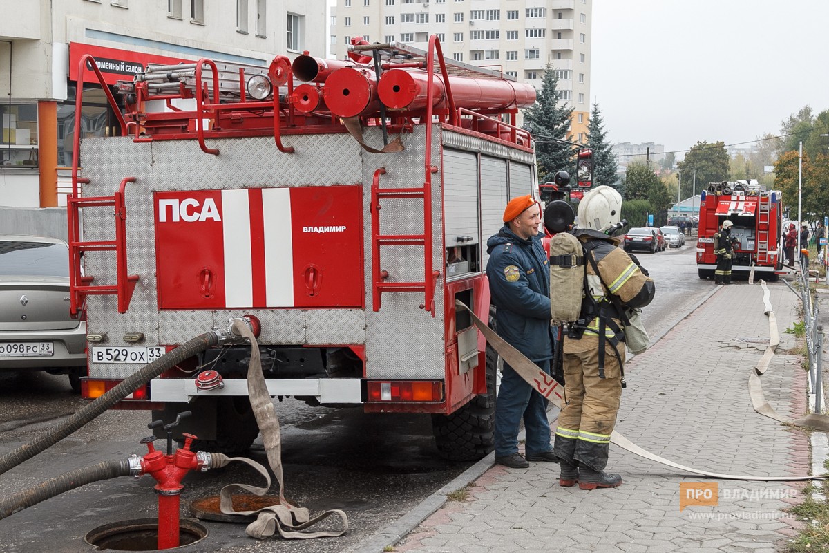 Во Владимире пожарные потренировались на эвакуации «Крейсера»
