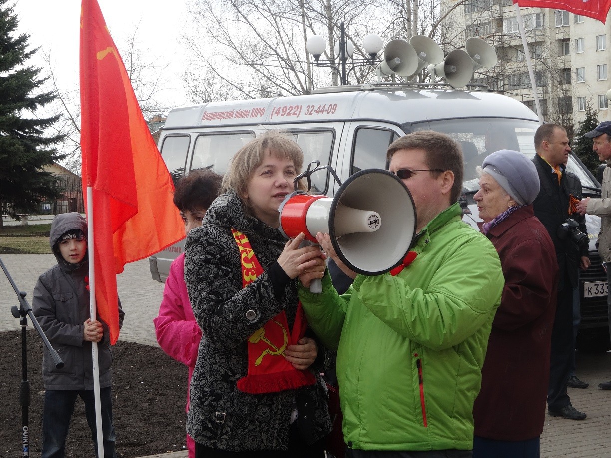 Зарплаты Шохина и Деевой предложили снизить до средней по Владимиру