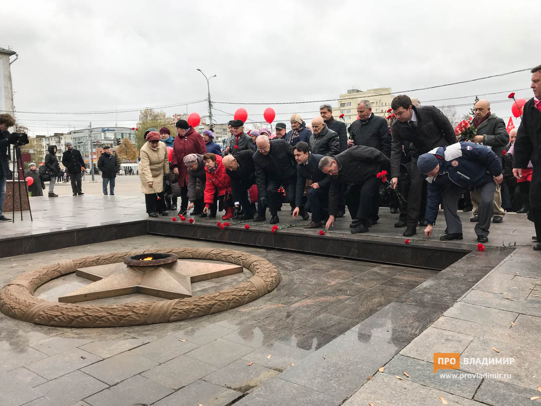 «В память о молодости». Во Владимире отпраздновали столетие комсомола