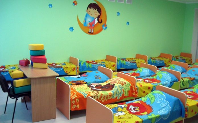 Воспитательница через суд добилась 100 тысяч рублей с родителей-клеветников Воспитательница через суд добилась 100 тысяч рублей с родителей-клеветников