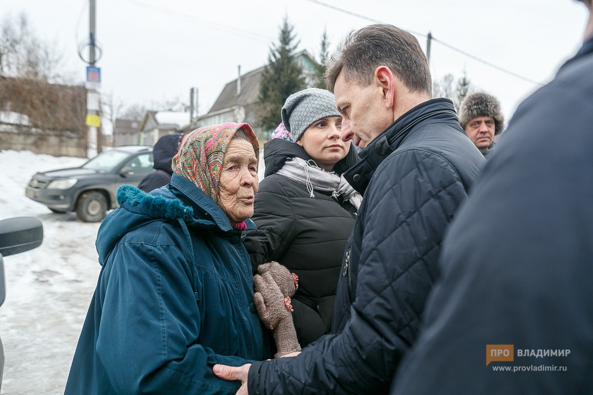 Губернатор Сипягин ужаснулся от проблем в Сновицах и Богослово