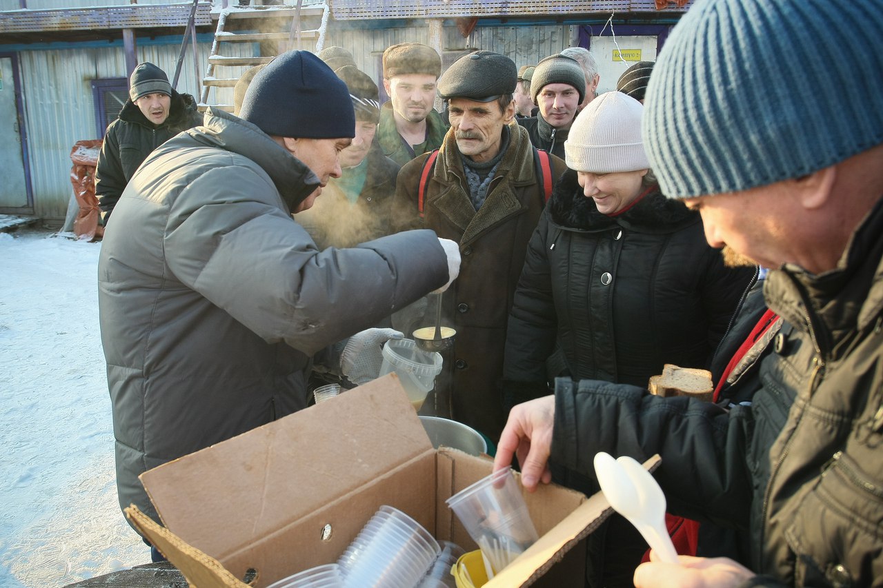 «Люди, а не безликая масса». В России отмечается День бездомного человека