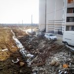 Во Владимире новостройка утопает в мусоре