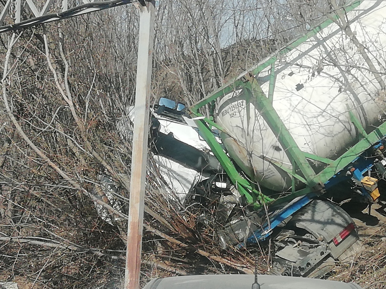 Во Владимире пьяный водитель пустил автоцистерну в кювет Во Владимире пьяный водитель пустил автоцистерну в кювет