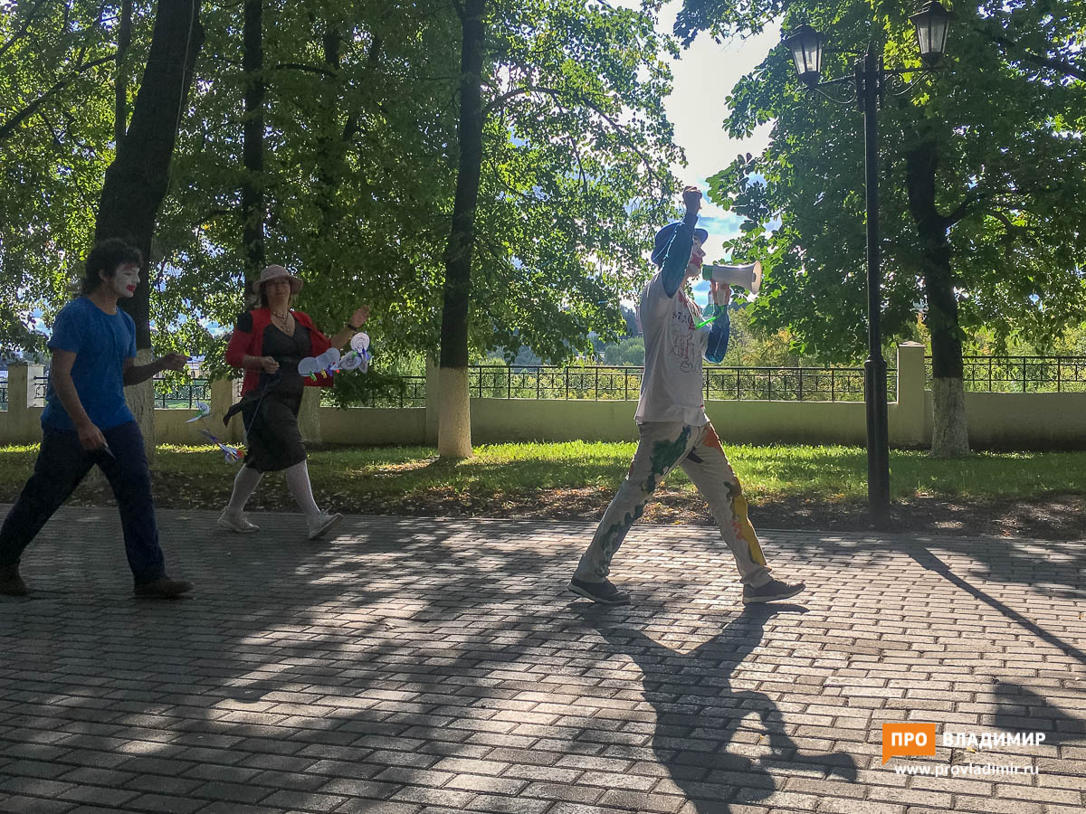 Школа эксцентриков: владимирцев научат ездить на уницикле и «творить безумства»