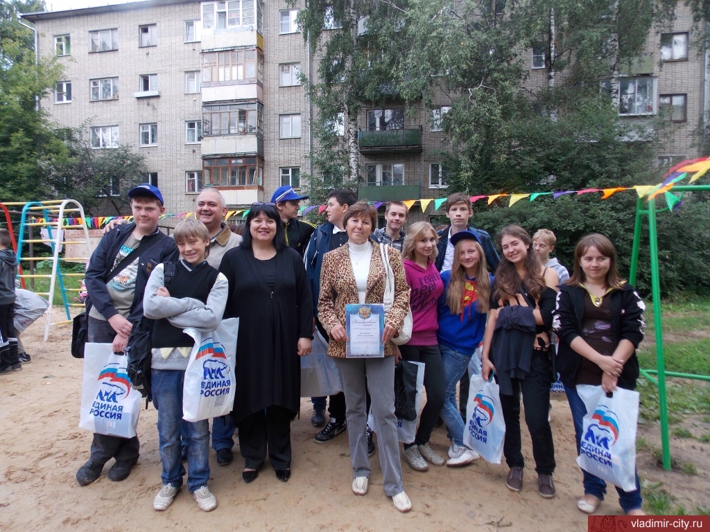 Подчиненные Шохина собирают подписи к Шохину в поддержку Шохина