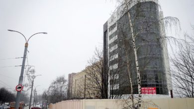 Мэрия начнет заселять дом-утюг к концу 2020 года
