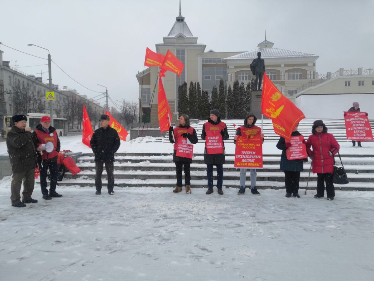 Во Владимирской области заблокировали въезд мусоровозам и посадили  «капиталистическую контру»