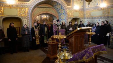 Владимирские священники отслужили молебны против коронавируса. Без масок и соблюдения дистанции