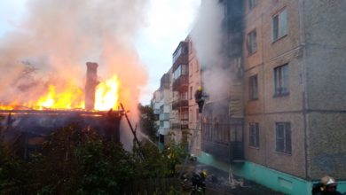 Во Владимире пожар в частном доме перекинулся на пятиэтажку