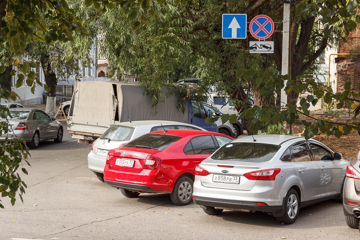 Владимиру для обеспечения парковкой всех автомобилей необходимо 160 гектаров земли Владимиру для обеспечения парковкой всех автомобилей необходимо 160 гектаров земли