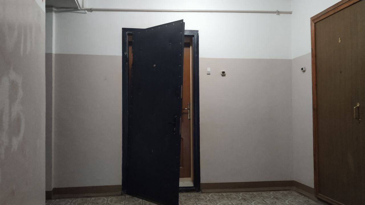 Во Владимире силовики взломали двери собравшихся в горсовет активистов «Открытой России» Ходорковского Во Владимире силовики взломали двери собравшихся в горсовет активистов «Открытой России» Ходорковского