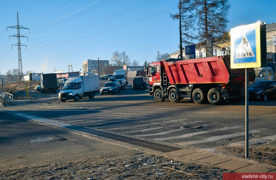 Ликвидированный светофор на перекрестке у РТС вернут до конца недели