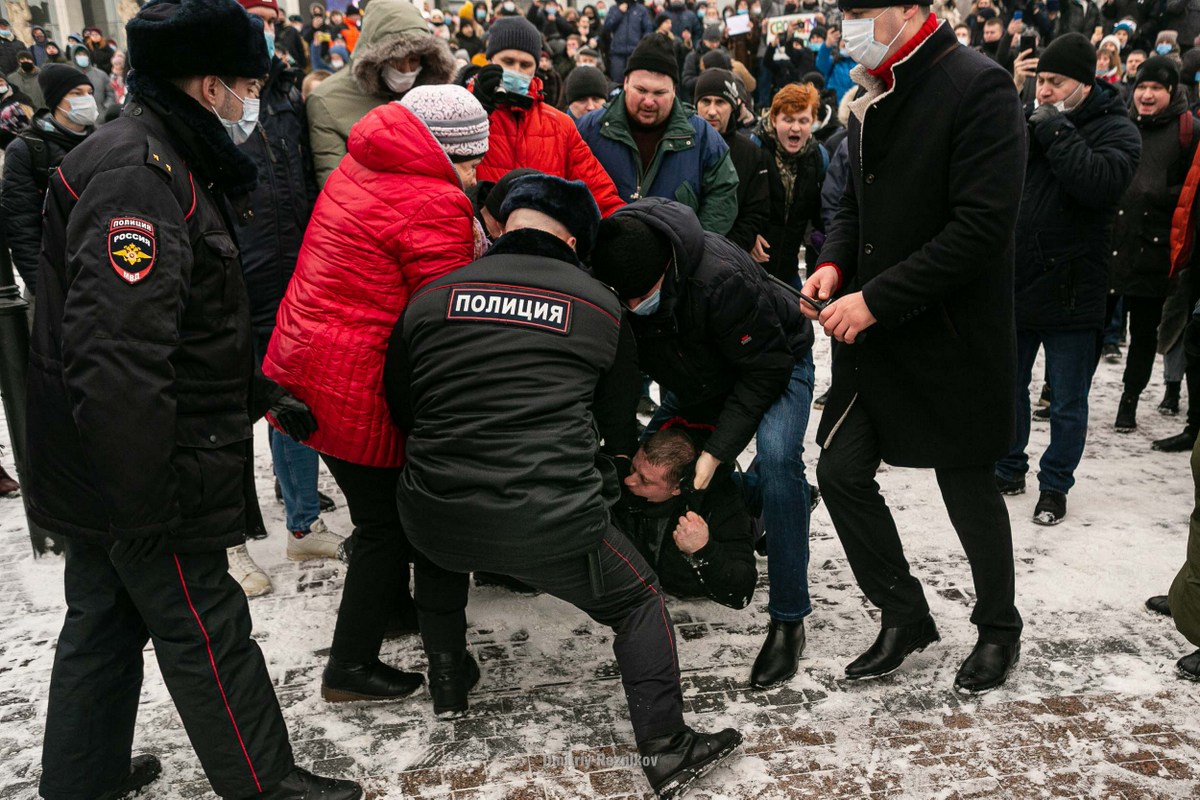 Десятки владимирцев задержаны за выход на акцию в поддержку Навального. Фоторепортаж