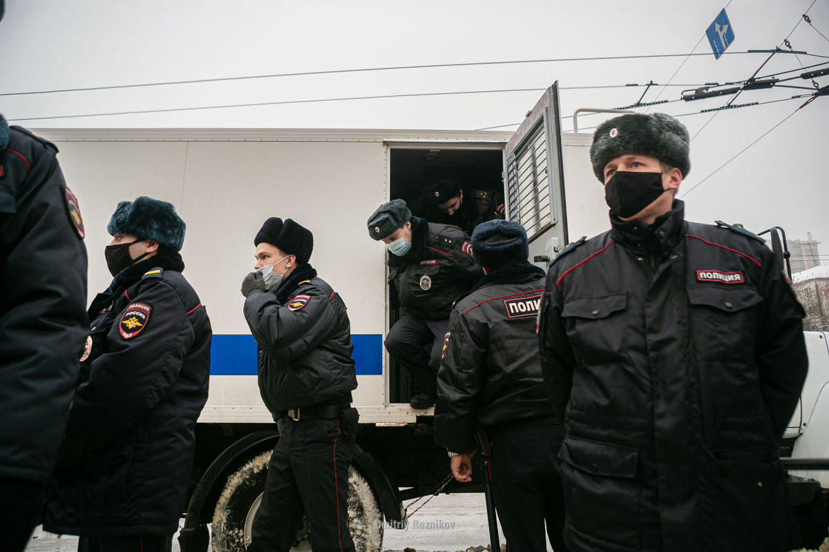 Десятки владимирцев задержаны за выход на акцию в поддержку Навального. Фоторепортаж