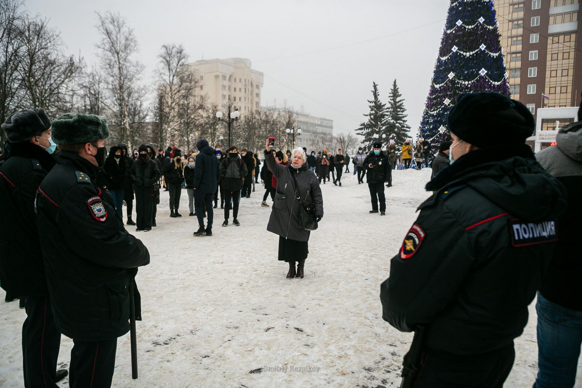 Десятки владимирцев задержаны за выход на акцию в поддержку Навального. Фоторепортаж