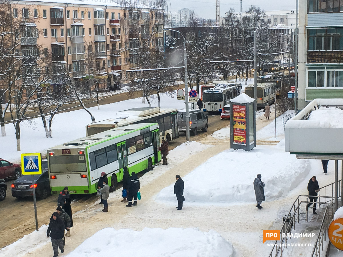 ФАС попытается обуздать аппетиты агрегаторов такси во время непогоды