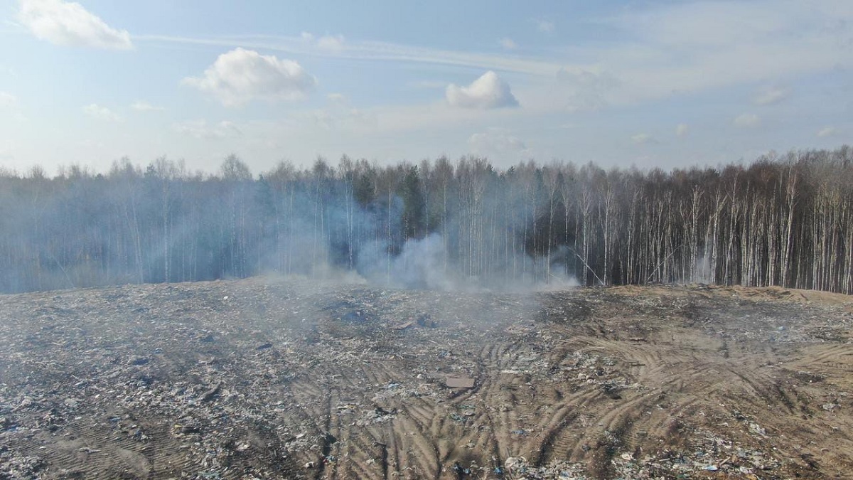 На закрытой городской свалке в Покрове фиксируют возгорания и задымление