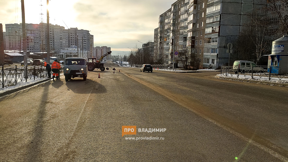 На улице Сперанского делают пешеходный переход, который просили местные жители На улице Сперанского делают пешеходный переход, который просили местные жители