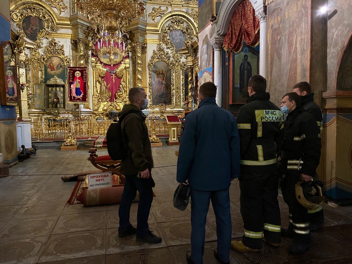 Во Владимире МЧС «понарошку» тушило пожар в Успенском соборе