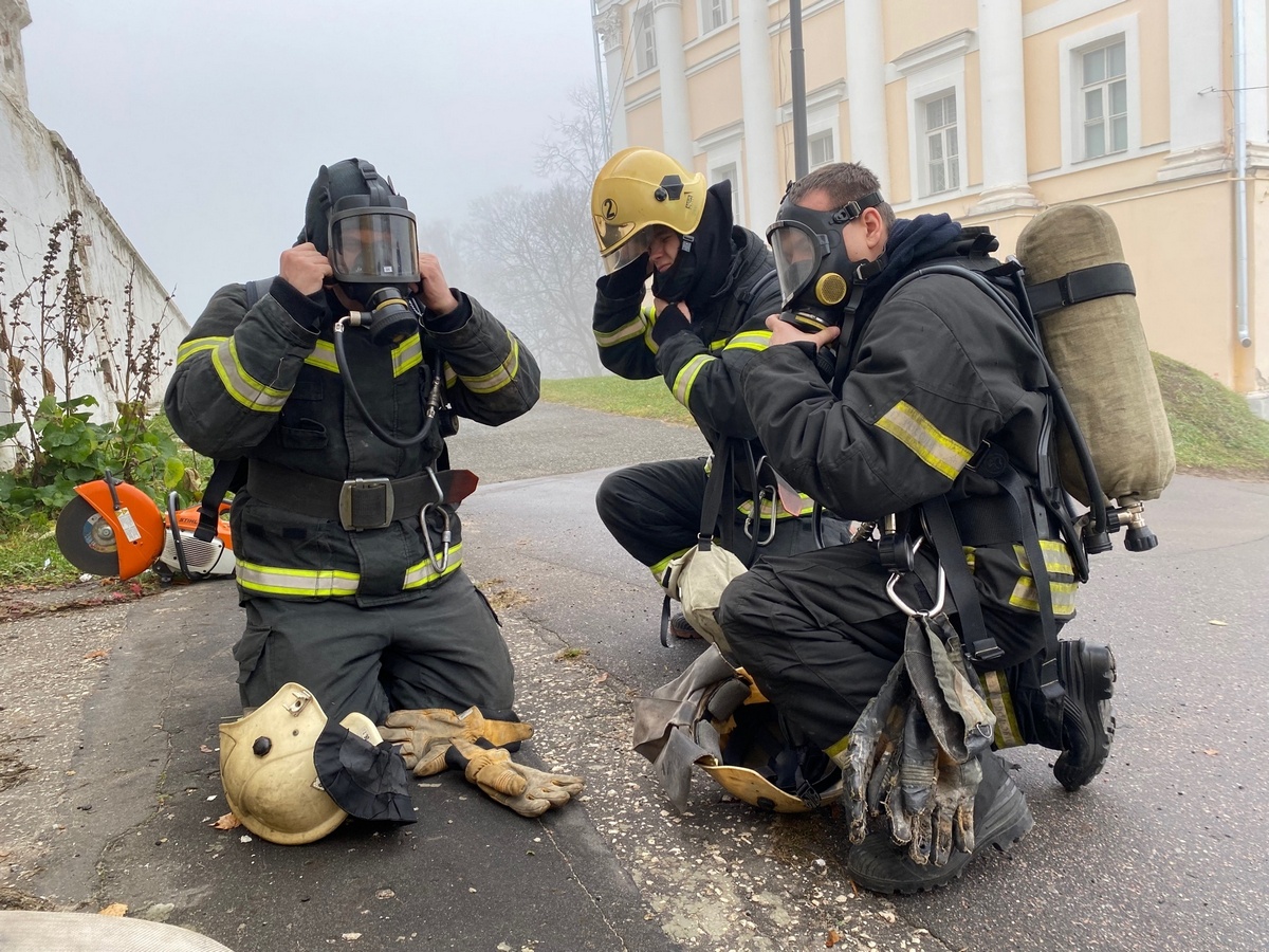 Во Владимире МЧС «понарошку» тушило пожар в Успенском соборе