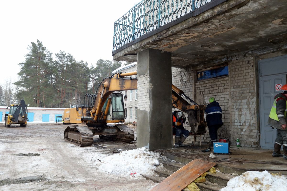 Реконструкция поликлиники в Мелехово идет с отставанием от графика