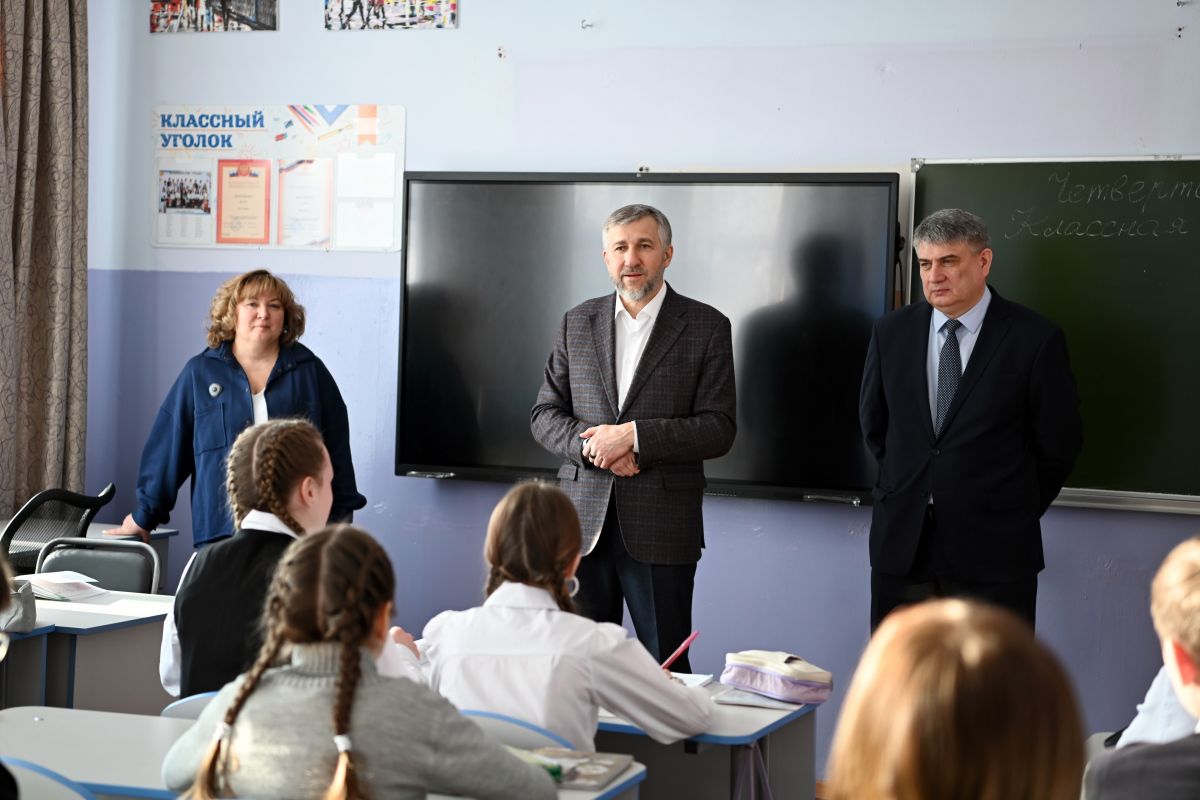 Завершены масштабные обновления в Боголюбовской школе благодаря Григорию Аникееву