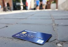 Полиция предупреждает: использование найденной банковской карты грозит уголовной ответственностью