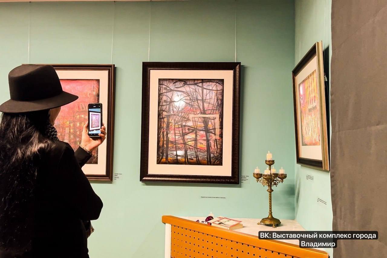 Во Владимире открылась выставка «Свет и тьма» к 135-летию Булгакова